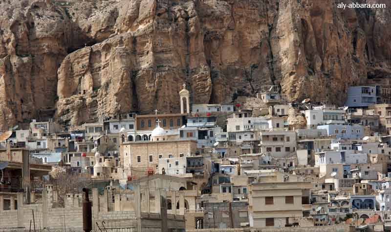 Syrie - Maaloula : Le village et ses habitations et ses églises