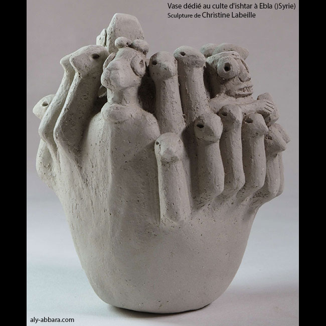 Vase à figurines dédié au culte d'Ishtar à Ebla - Syrie - IIème millénaire av. J.-C.