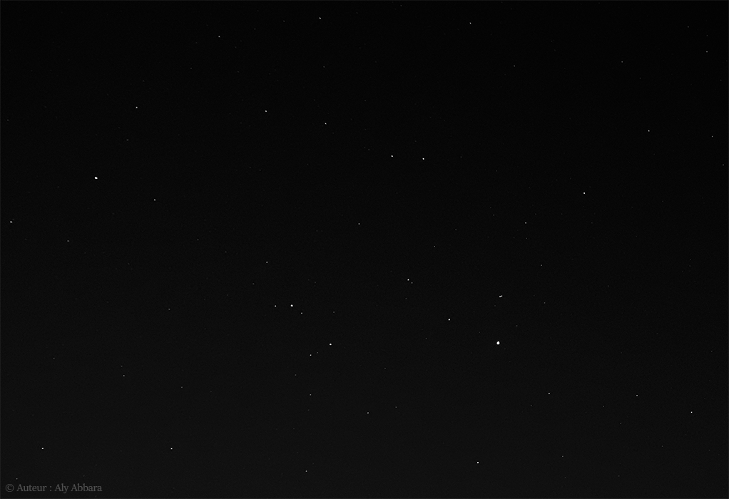 Astronomie - Constellation de la Lyre - Lyra (Lyrae - Lyr) - Véga et les étoiles proches