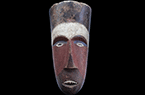 Masque facial polychrome du peuple Pomo - RD du Congo