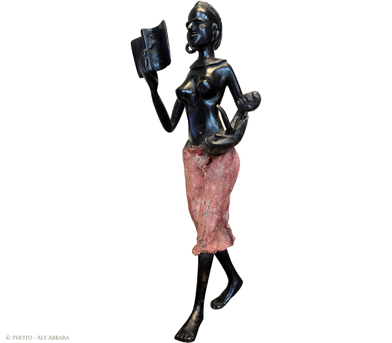 Femme combattant l'ignorance et l'obscurantisme