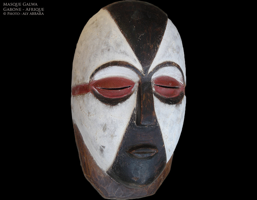 Masque produit par le peuple Galwa - Gabon - Afrique - Exemple 2