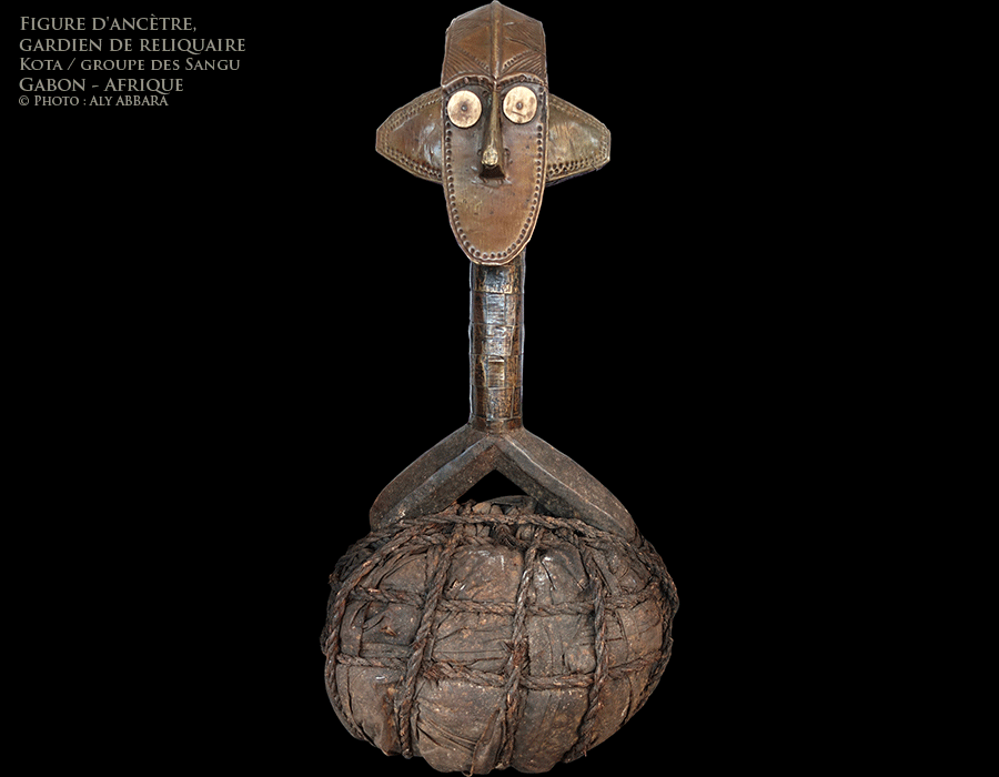Sac reliquaire avec son Gardien - Groupe Sangu - Peuple Kota - Gabon