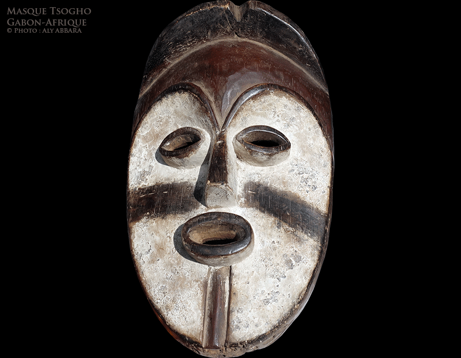 Masque produit par le peuple Tsogho - Gabon - Exemple 5