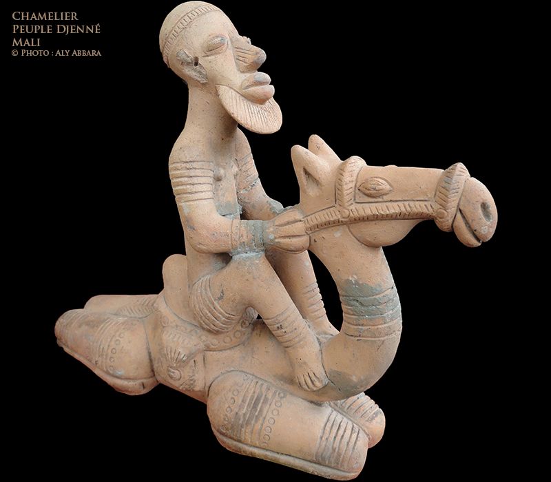 Statue d'un chamelier en terre cuite - Peuple De Djenné - Mali
