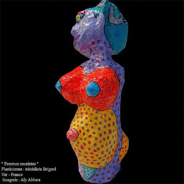 Auto diaporama de 20 images Femmes enceintes (figures)  - Créatrice-artiste : Bénédicte Brignol
