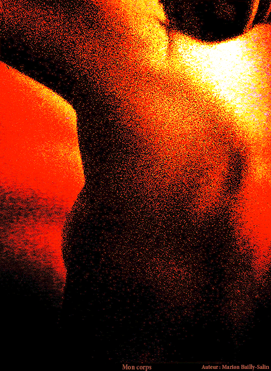 Epaule et dos Dos dans l'obscurité et une lumière rouge