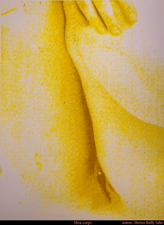 Sexe féminin et cuisses