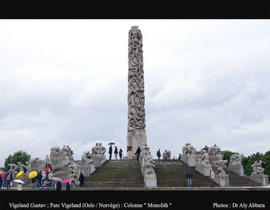 Parc de Vigeland - Oslo - Norvège - La colonne monolithique sculptée par Vigeland Gustav