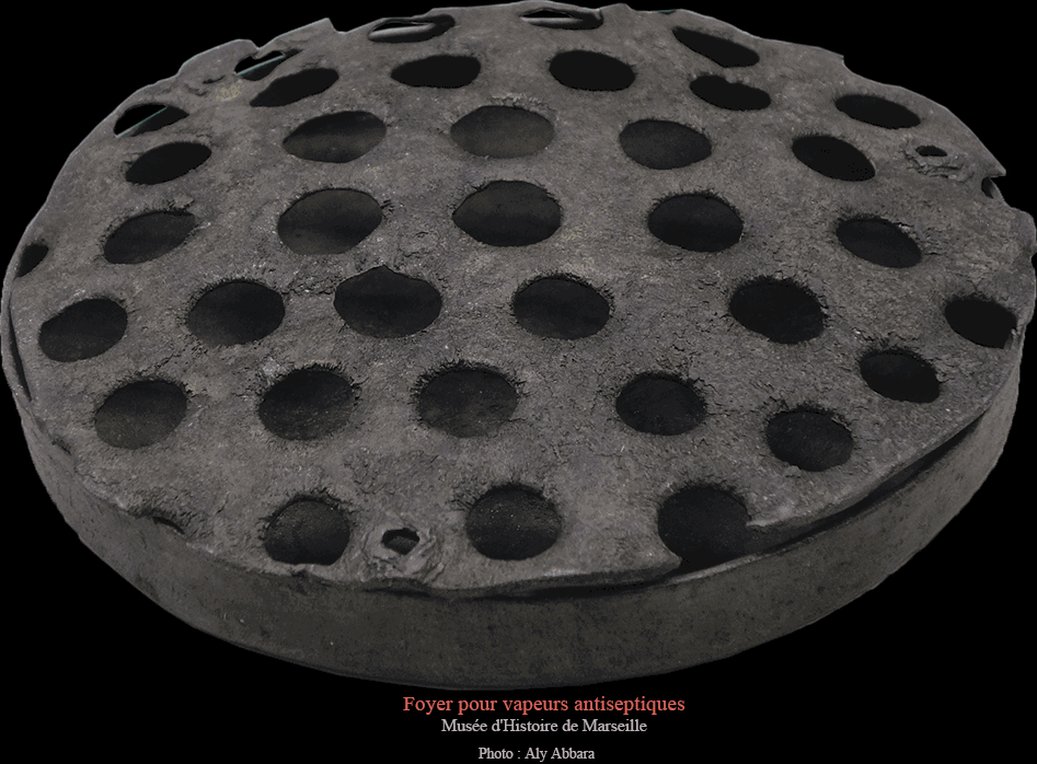 Foyer pour vapeurs antiseptiques