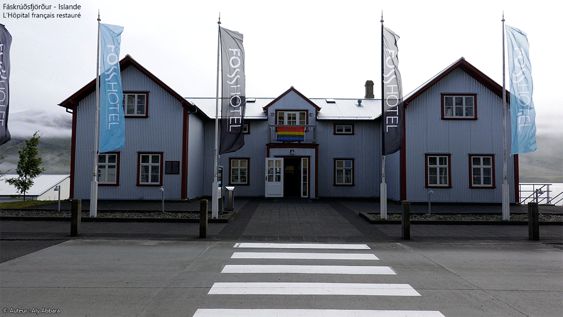 Islande (Iceland) orientale - Village et fjord de Fáskrúðsfjörður - L'Hôpital des Français restauré en hôtel et en musée