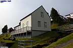 Islande (Iceland) orientale - Village et fjord de Fáskrúðsfjörður - La chapelle des Française restaurée