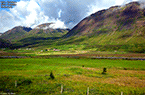 Islande (Iceland) nord - Vallée de Öxnadalur et les montagnes bordant son côté nord - Rivière Öxnadalsá
