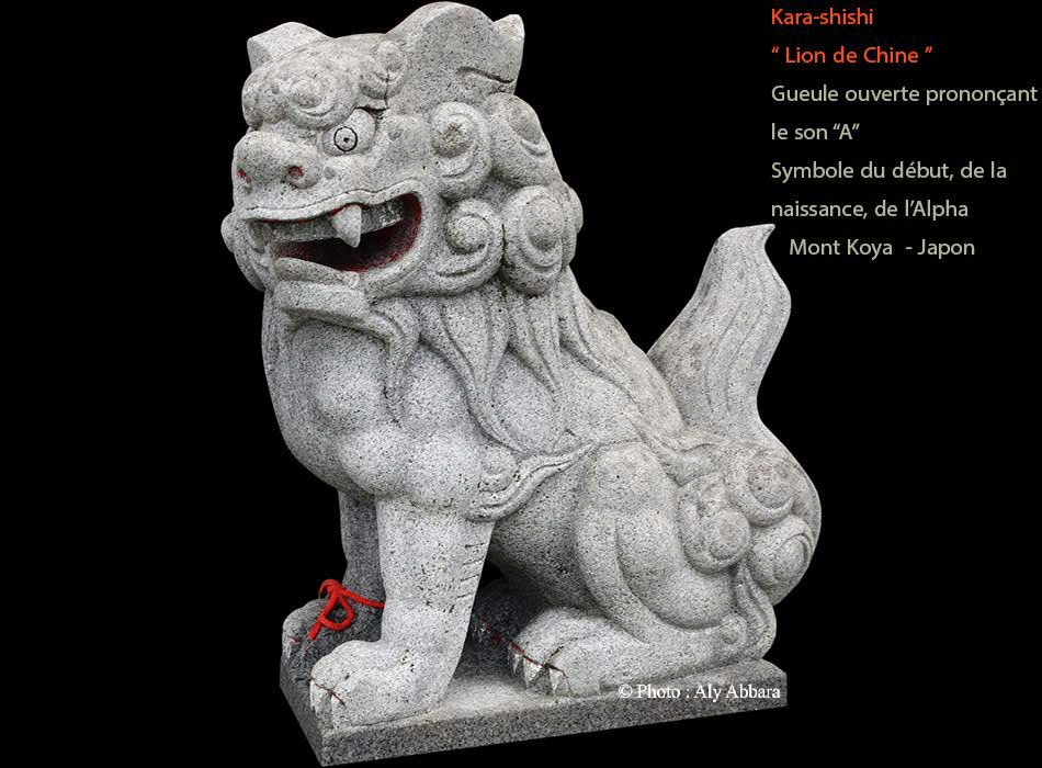 lions à une queue unique, gardien des temples Shintos et les temples bouddhistes au Japon