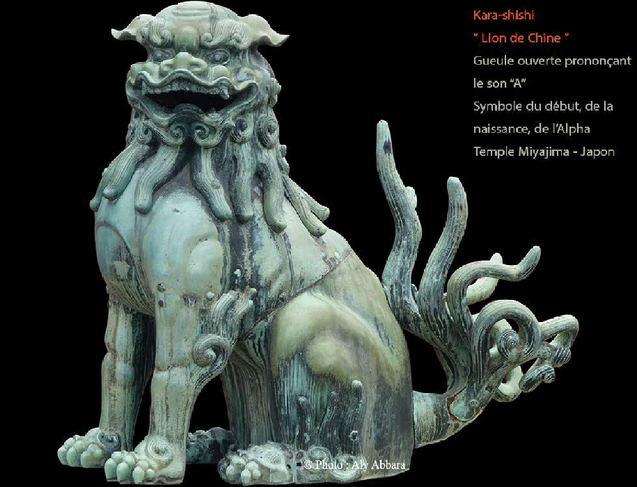 lions à une queue unique, gardien des temples Shintos et les temples bouddhistes au Japon