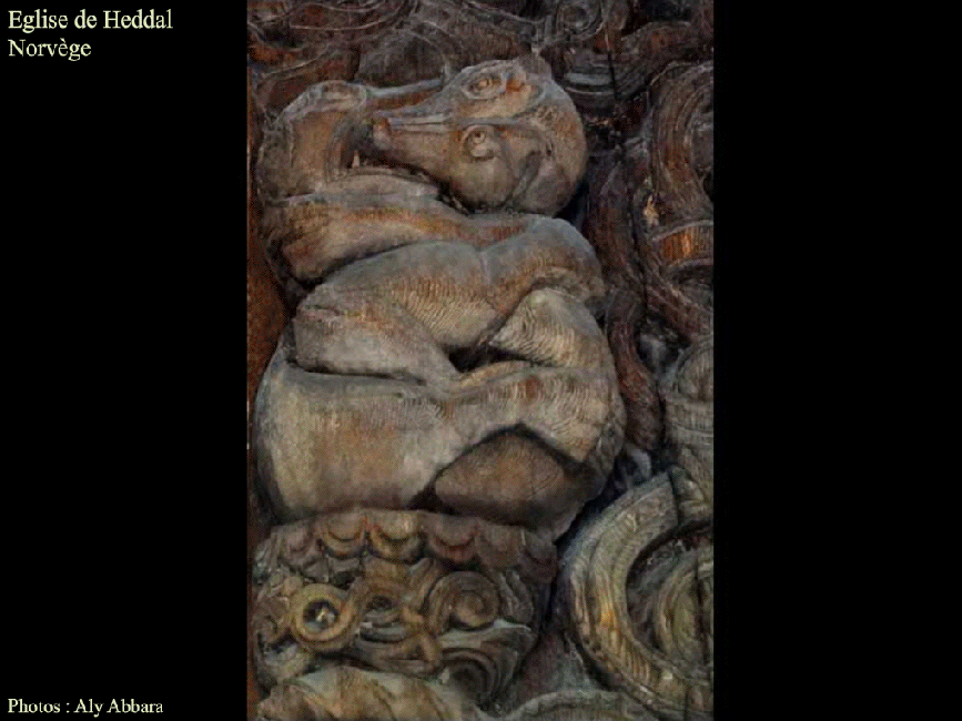 L'église de Heddal en bois debout (motifs décoratifs) - La région de Telemark - le Sud de la Norvège