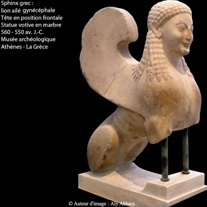Grèce - Athènes - sphinx grec (lion ailé à tête de femme ou lion ailé gynocéphale) 