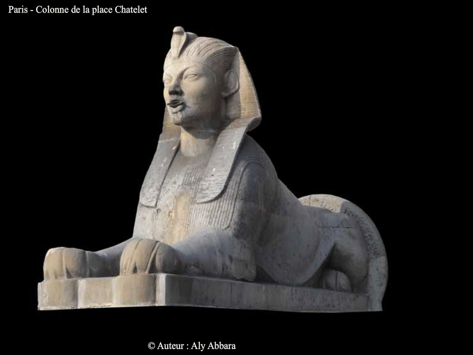 France - Le sphinx (lion androcéphale) de la colonne de la place du Châtelet - Paris