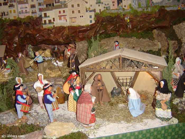 Luceram : Crèches de Noël du Monde entier