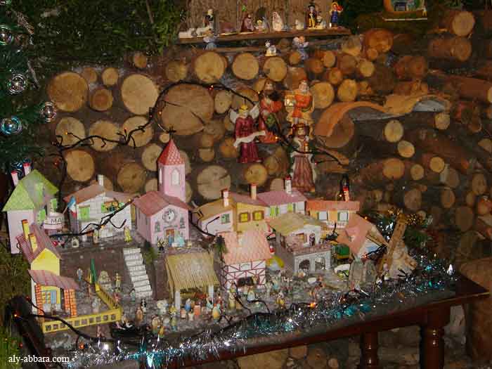 Luceram : Crèches de Noël du Monde entier