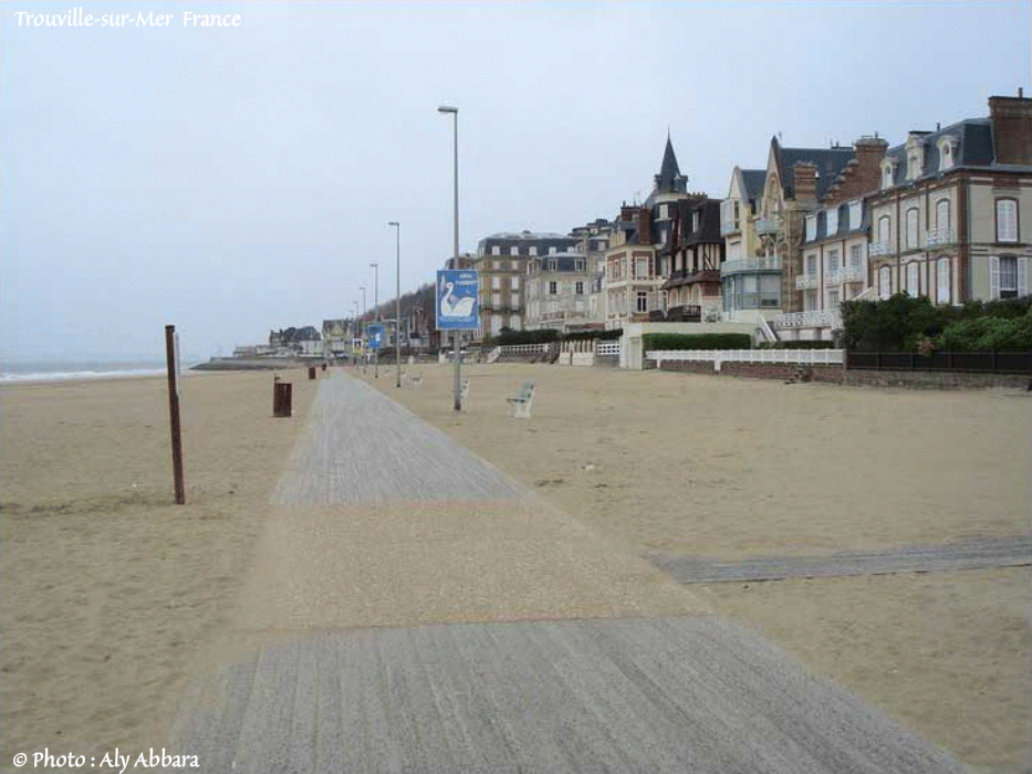 La plage de Trouville-sur-Mer - Les planches