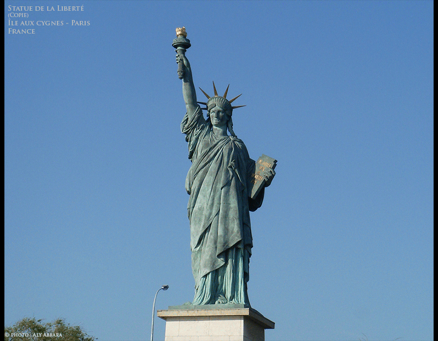 La liberté éclairant le monde - Bartholdi Auguste (1834 - 1904) - Replique en bronze - Île aux cygnes - Paris