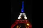 Tour Eiffel tricolore : bleu - blanc - rouge, les couleur du drapeau de la France