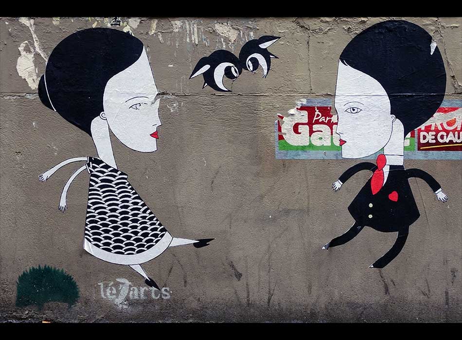 Paris - Arts de la rue - Affrontement - الفن في الشارع الباريسي