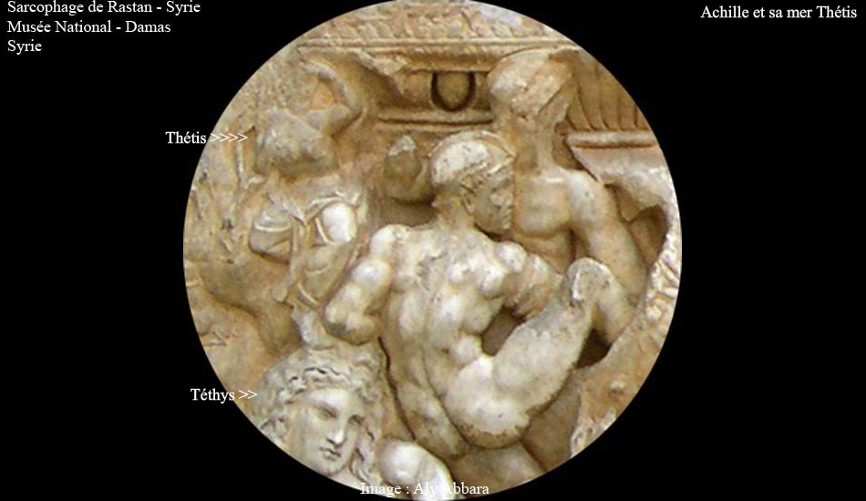 Un sarcophage datant de la période romaine (2e siècle ap. J.-C.)  - Thétis et son fils Achille