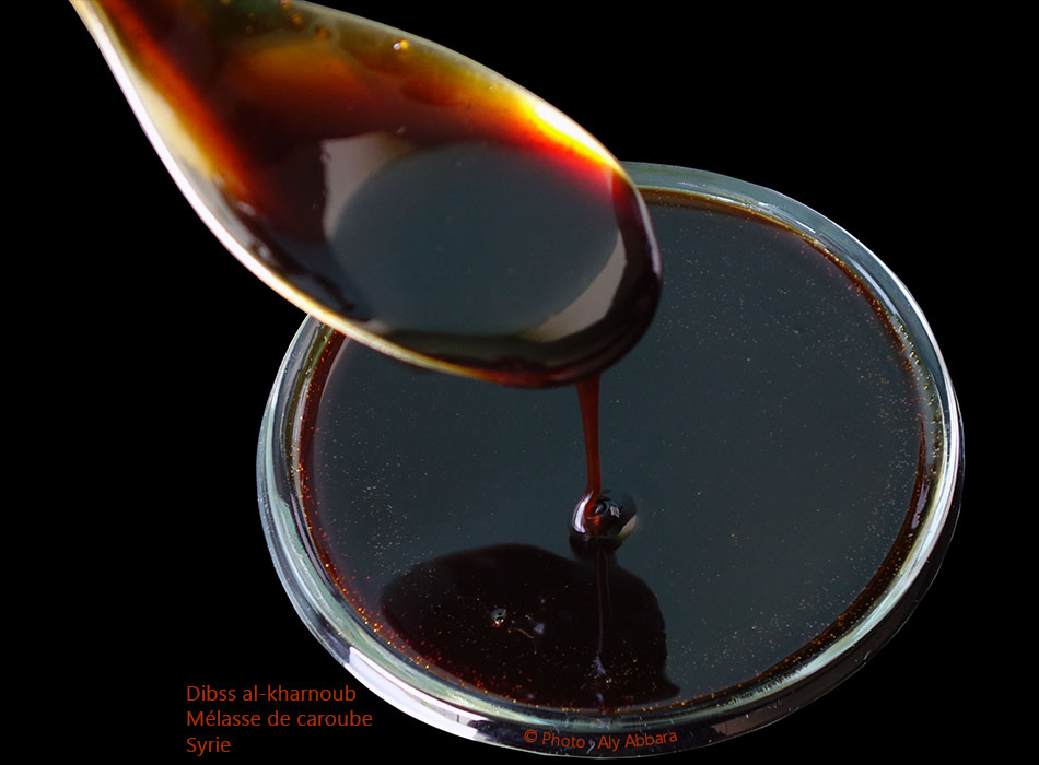 Mélasse (dibss) de caroube : دِبْس الخَرْنوب