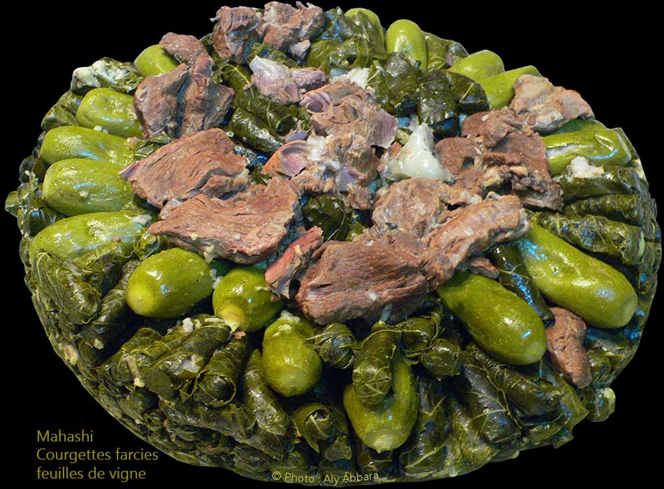 Syrie - Homs (Émèse) -courgettes et feuilles de vignes farcies - محشي الكوسا و ورق العنب