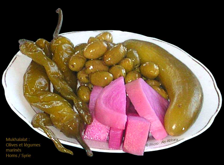 Syrie : Olives vertes et légumes marinés -  زيتون ومخلَلات