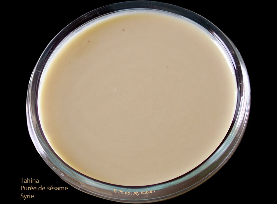 Tahina - Purée des graines de sésame  :  طحينة السُمْسُم