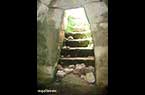 Ugarit : escalier d'accès à une tombe